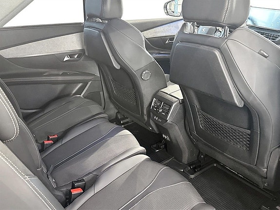 Peugeot 5008 14 of 17