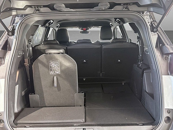 Peugeot 5008 17 of 17