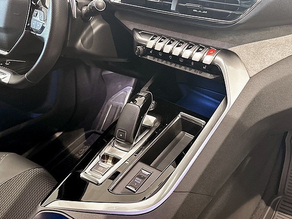 Peugeot 5008 12 of 17