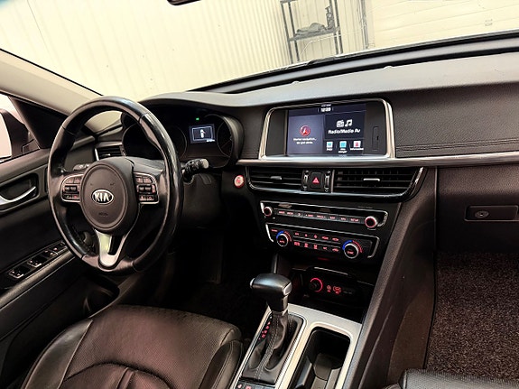 Kia Optima 11 of 24