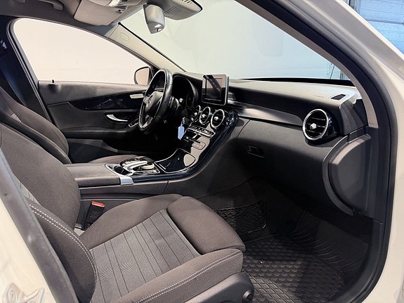 Mercedes-Benz C220 d 9 of 11