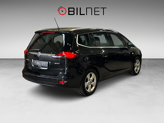 Opel Zafira Tourer 2 of 5
