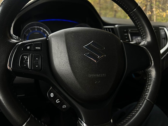 Suzuki Baleno 19 of 19