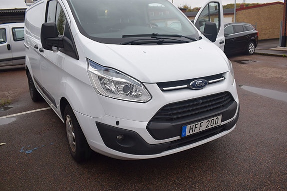 Ford Transit Custom 4 of 5