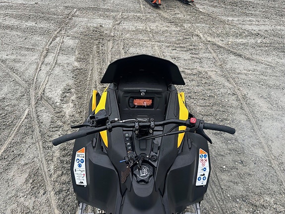 Ski-Doo Backcountry Sport 600 EFI -26 5 of 5