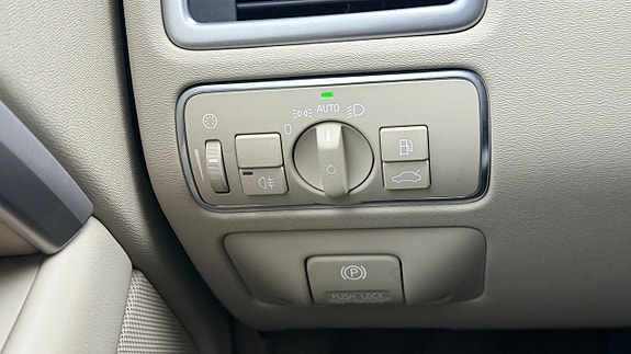 Volvo V70 11 of 19