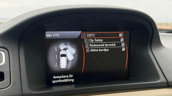Volvo V70 14 of 19