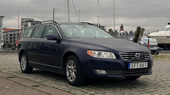 Volvo V70 3 of 19