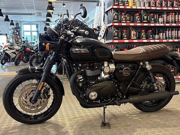 Triumph BONNEVILLE T120 BLACK 6 of 11