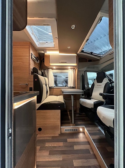 Weinsberg CaraCompact EDITION [PEPPER] 600 MEG 4 of 5