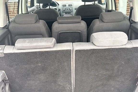 Volkswagen Touran 7 of 11
