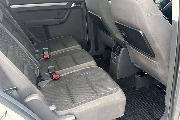 Volkswagen Touran 9 of 11