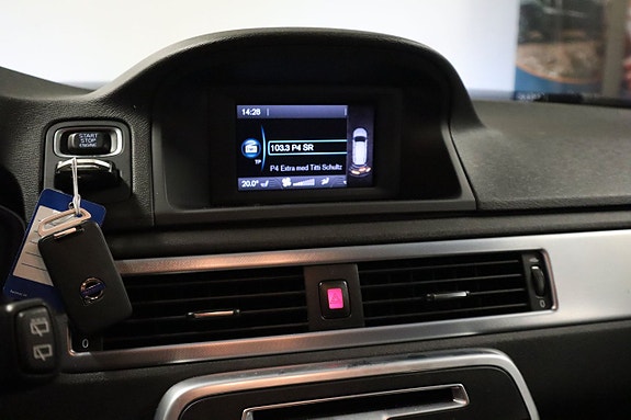 Volvo V70 18 of 25