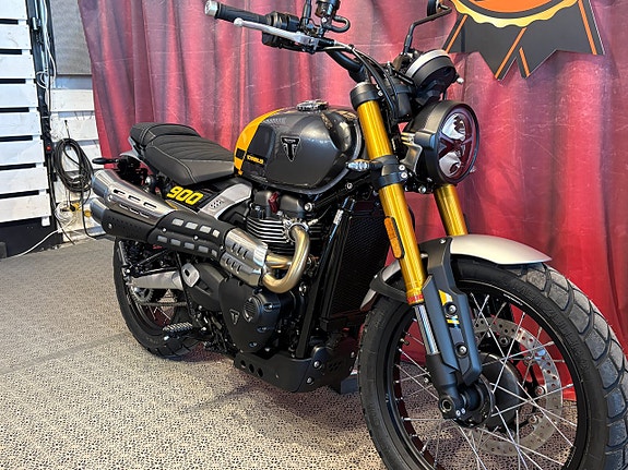 Triumph SCRAMBLER 900 2 of 17