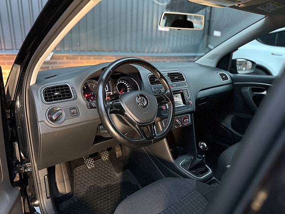 Volkswagen Polo 3 of 5