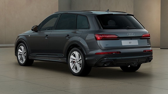Audi Q7 3 of 5