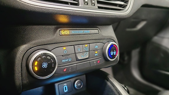 Ford Focus 17 of 27
