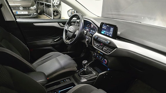 Ford Focus 11 of 27