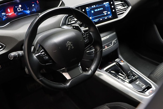 Peugeot 308 14 of 18
