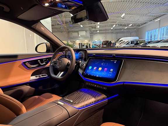 Mercedes-Benz E400 e 11 of 17