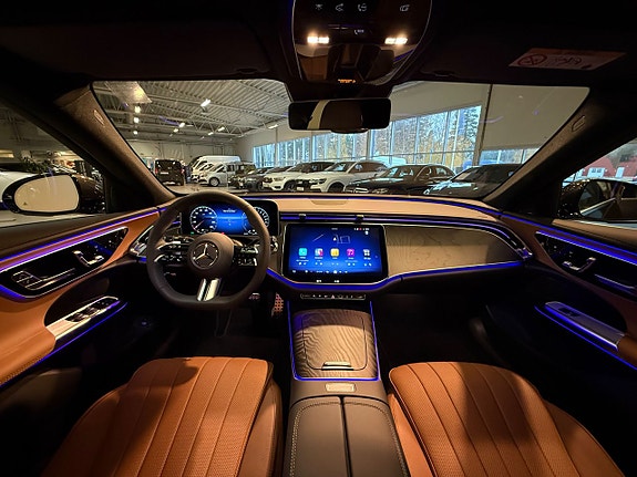 Mercedes-Benz E400 e 12 of 17
