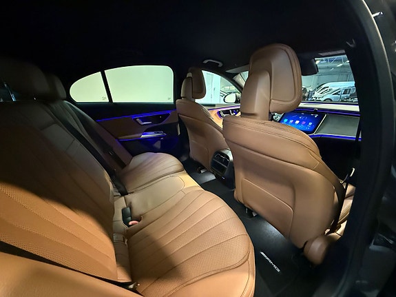 Mercedes-Benz E400 e 10 of 17