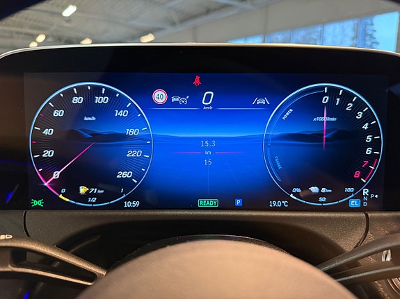 Mercedes-Benz E400 e 17 of 17
