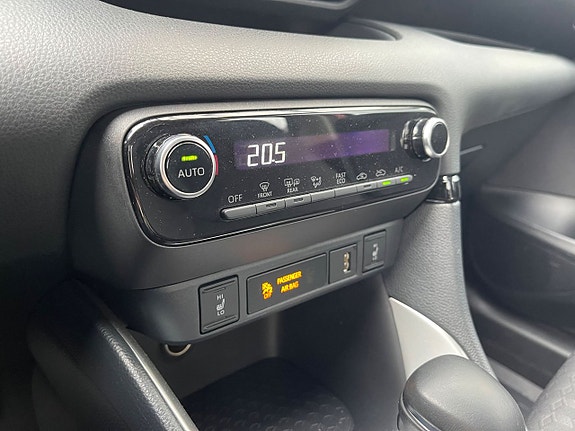 Mazda 2 15 of 15
