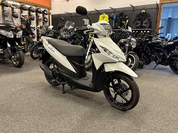 Suzuki UK110 Address