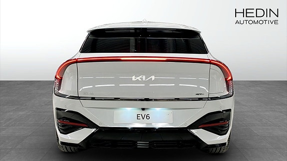 Kia EV6 5 of 9