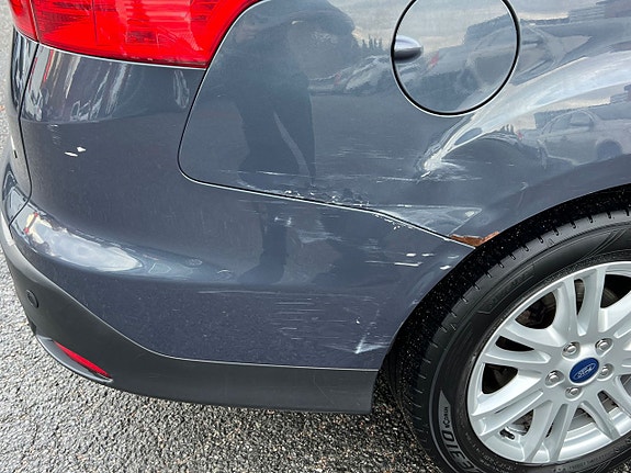 Ford Focus 15 of 21