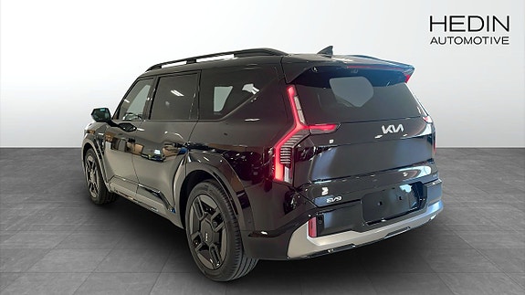 Kia EV9 3 of 18