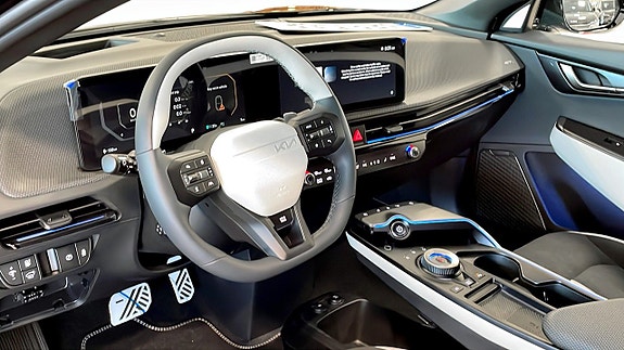 Kia EV6 9 of 15