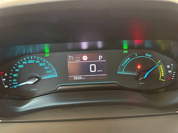 Peugeot 208 13 of 19