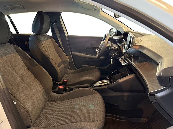 Peugeot 208 15 of 19