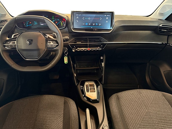 Peugeot 208 11 of 19