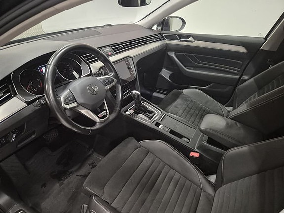 Volkswagen Passat 10 of 10