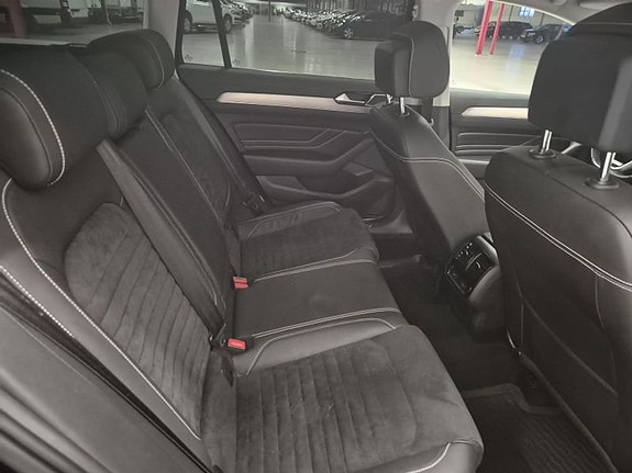 Volkswagen Passat 5 of 5