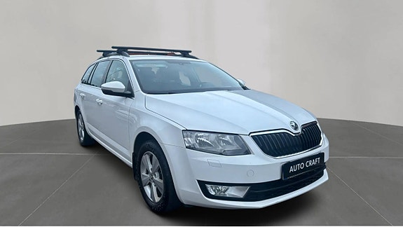 Skoda Octavia 3 of 5