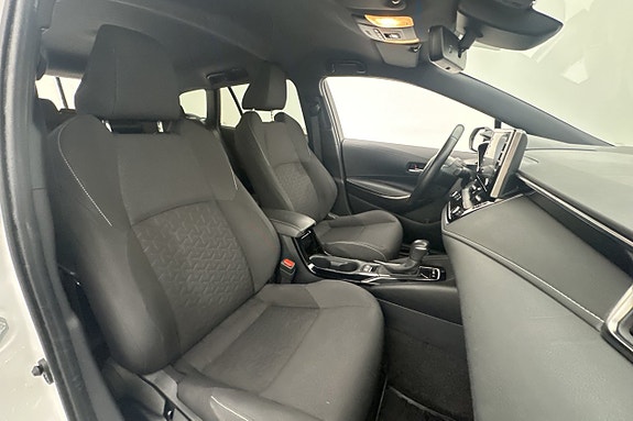 Toyota Corolla 25 of 28