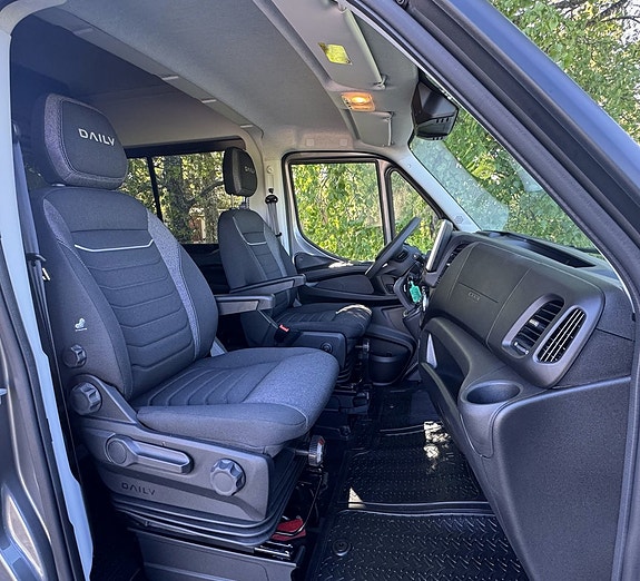 Iveco 35-180 8 of 21