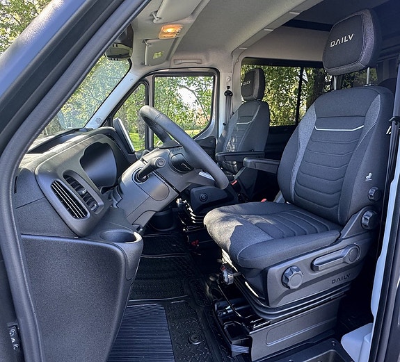 Iveco 35-180 9 of 21