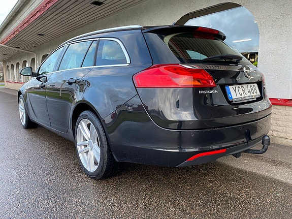 Opel Insignia 3 of 16