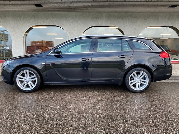 Opel Insignia 2 of 16