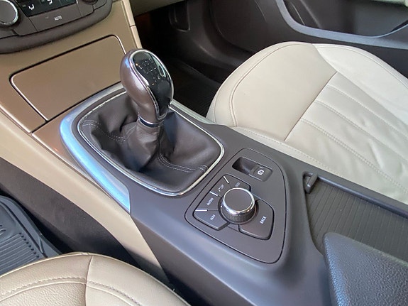 Opel Insignia 9 of 16