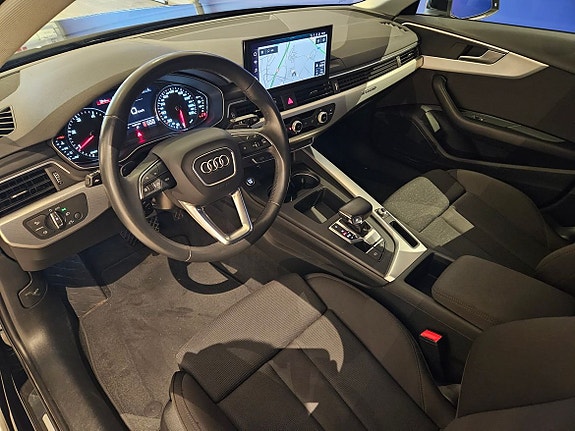 Audi A4 14 of 27