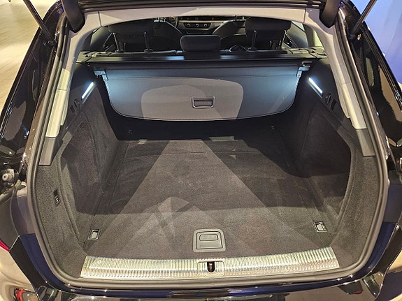 Audi A4 9 of 27