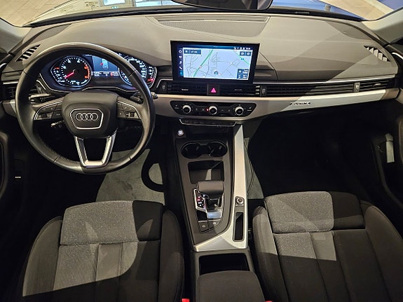 Audi A4 15 of 27