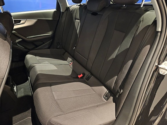 Audi A4 19 of 27