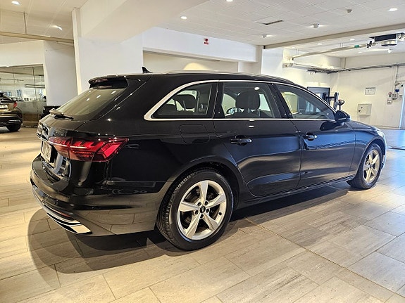 Audi A4 8 of 27